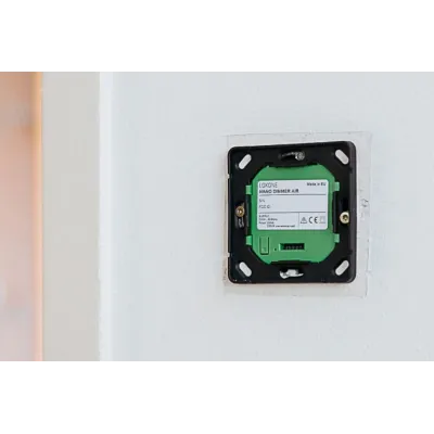 Loxone Nano Dimmer Air | Solar-Green.cz
