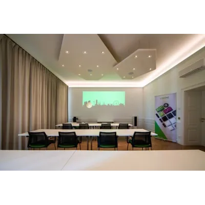 LED Spot RGBW Tree – zlatá | Solar-Green.cz