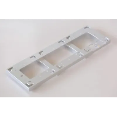 Montážní rámeček 3 moduly – stříbrná | Solar-Green.cz